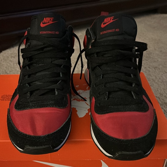 Nike Internationalist Mid Varsity Red 682944-606 9 Black Toe - Picture 3 of 4